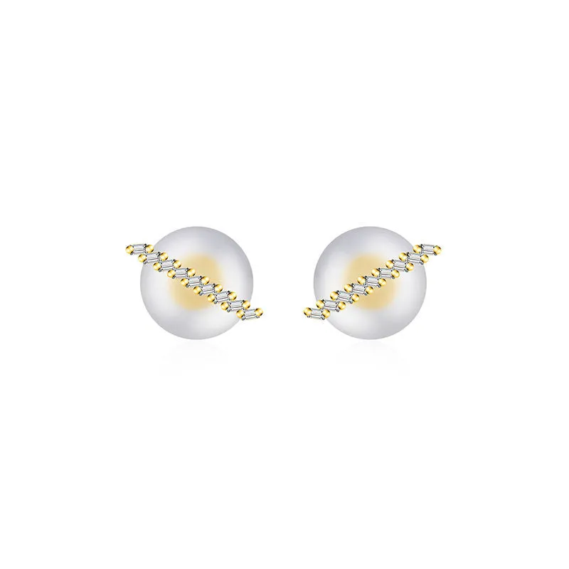 18k Gold Slash Line Diamond Earring