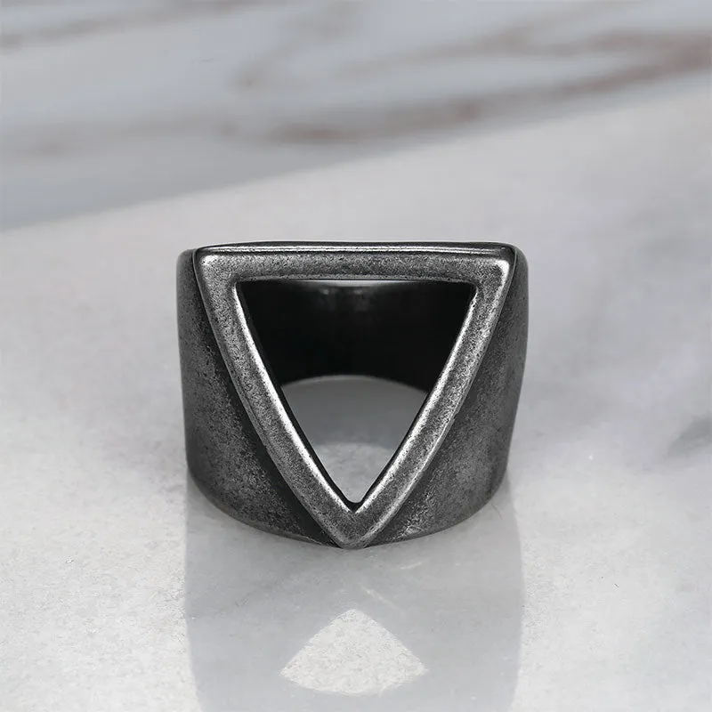 AGED TRIANGLE BAND SIGNET RING