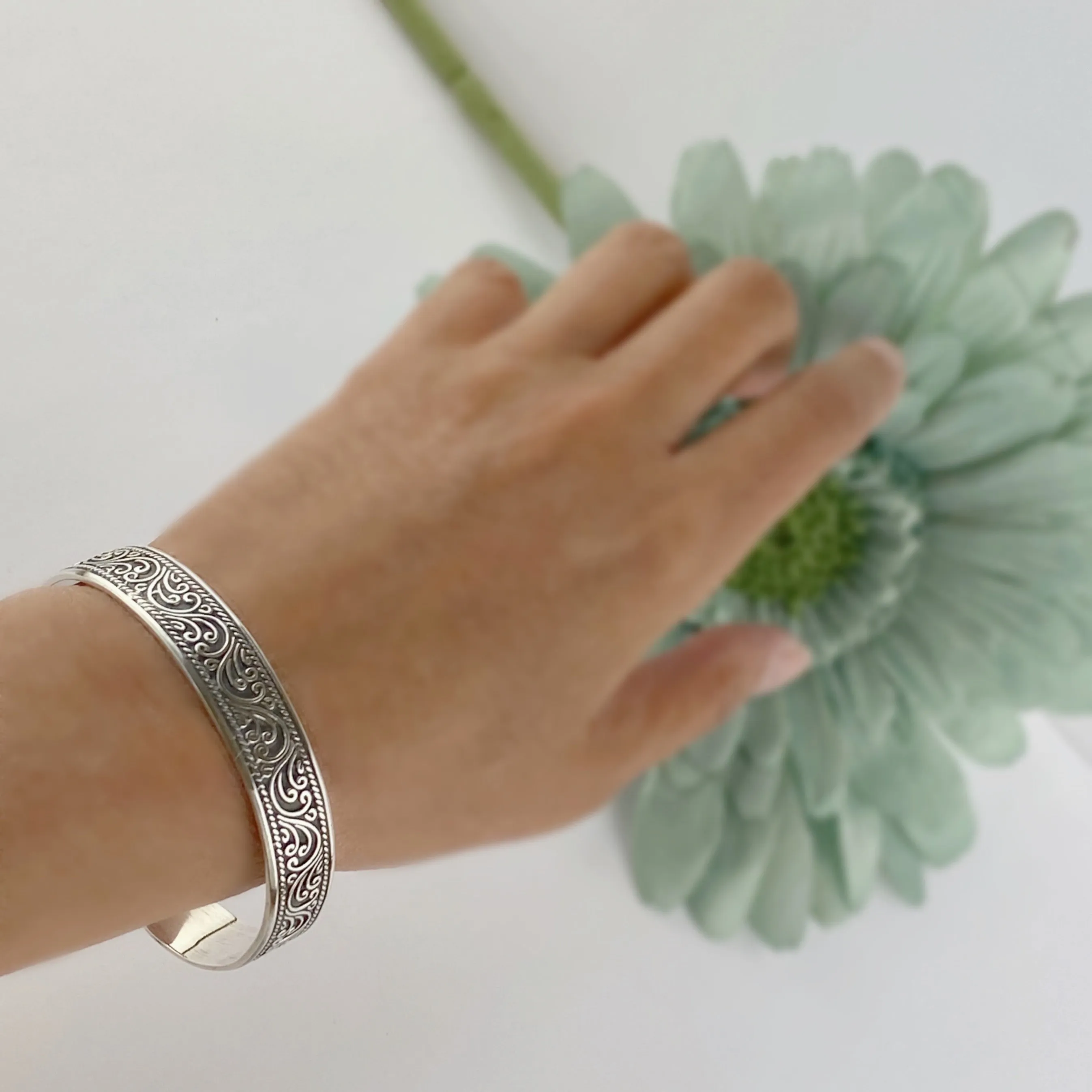 Anika Bangle - VBGL213