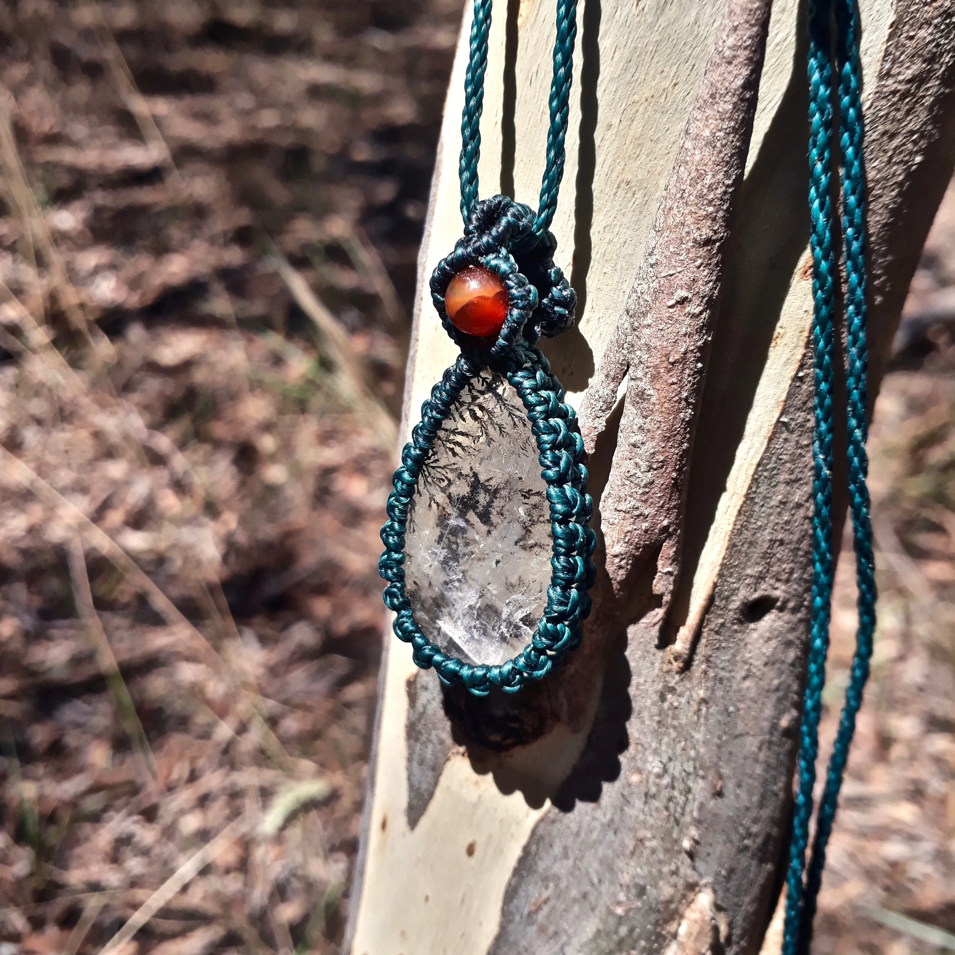Dendritic quartz necklace