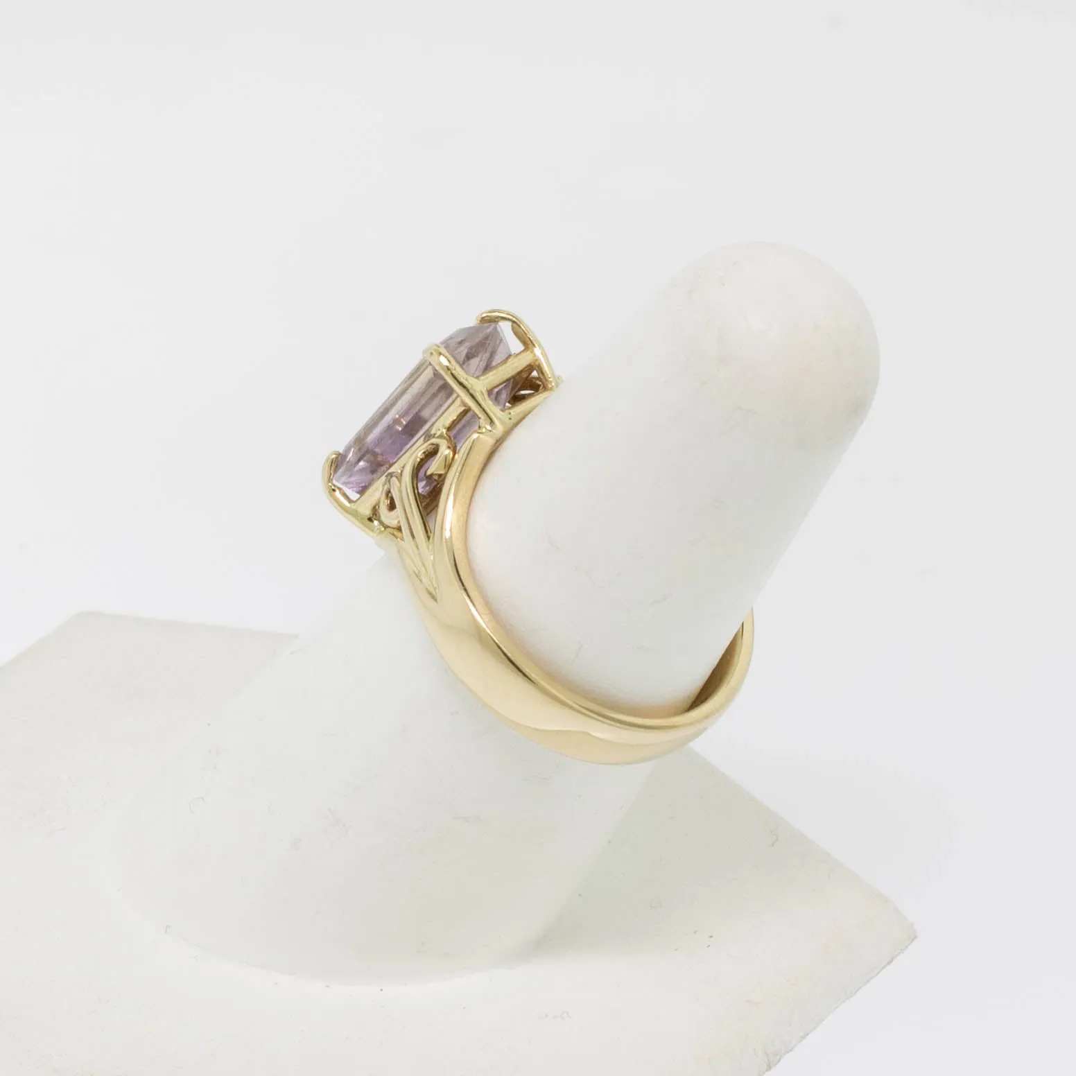 Elegant Estate Jewelry - 14K Yellow Gold Ametrine Gemstone Ring Finger Size 7