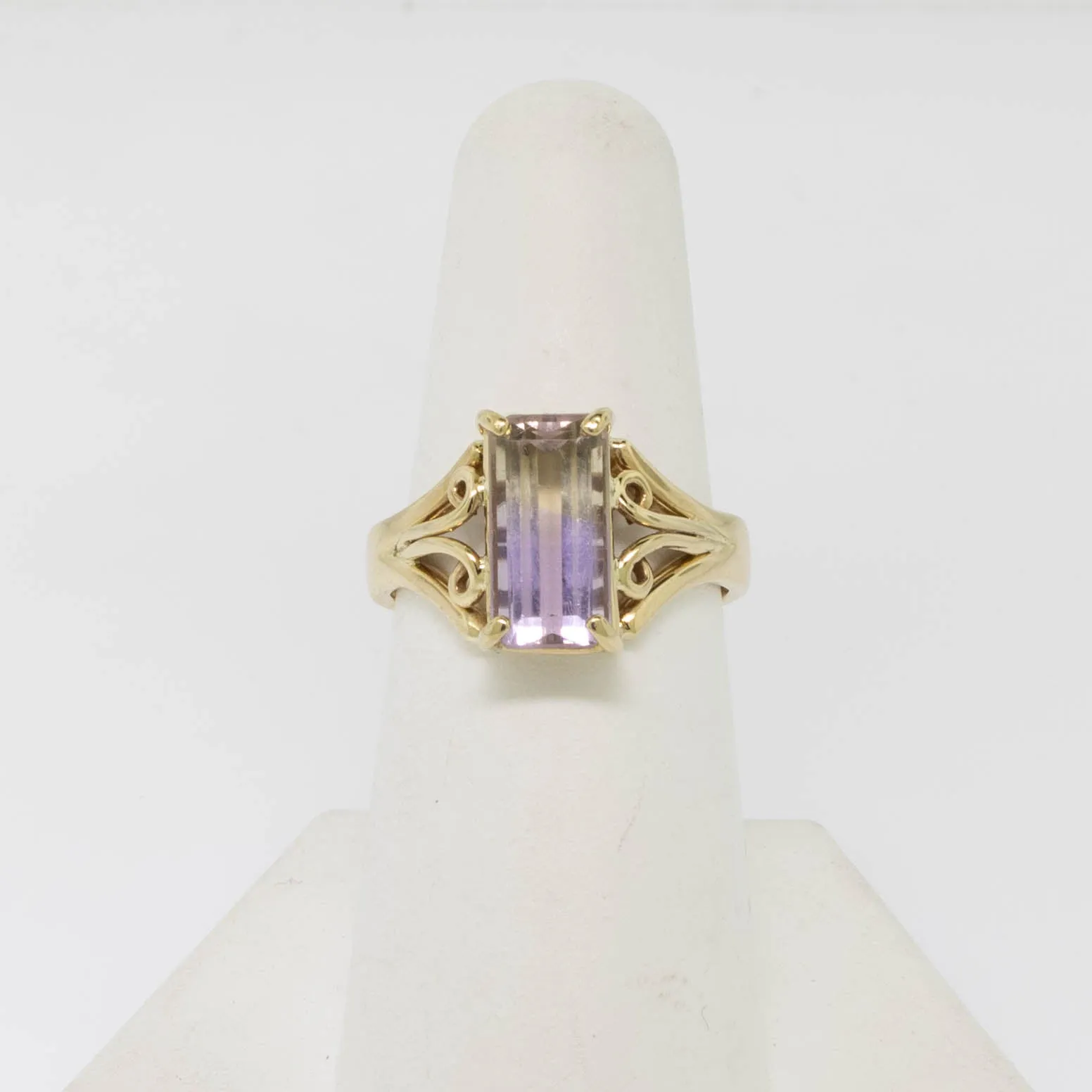 Elegant Estate Jewelry - 14K Yellow Gold Ametrine Gemstone Ring Finger Size 7