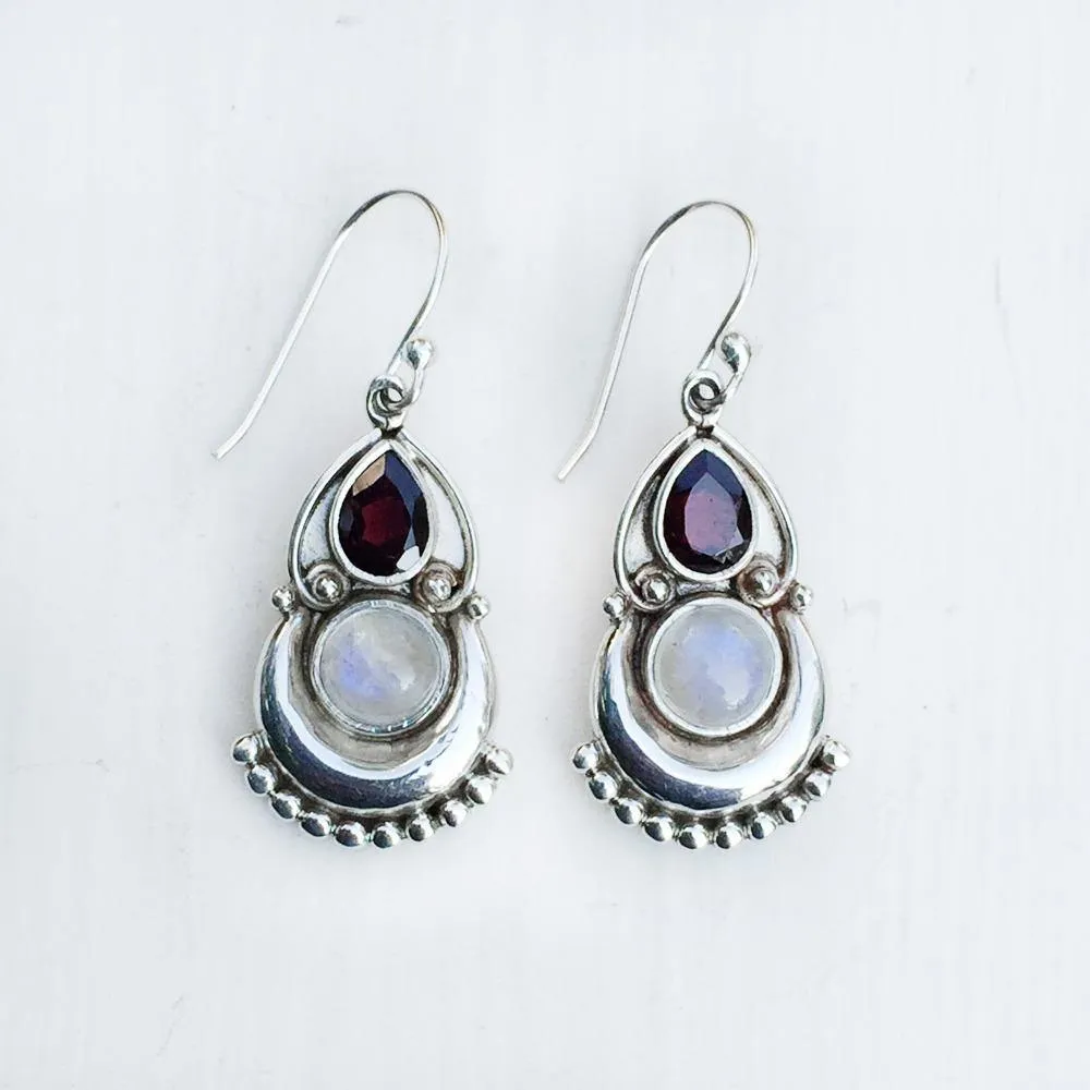 Garnet & Rainbow Moonstone Silver Earring