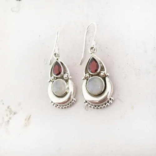 Garnet & Rainbow Moonstone Silver Earring