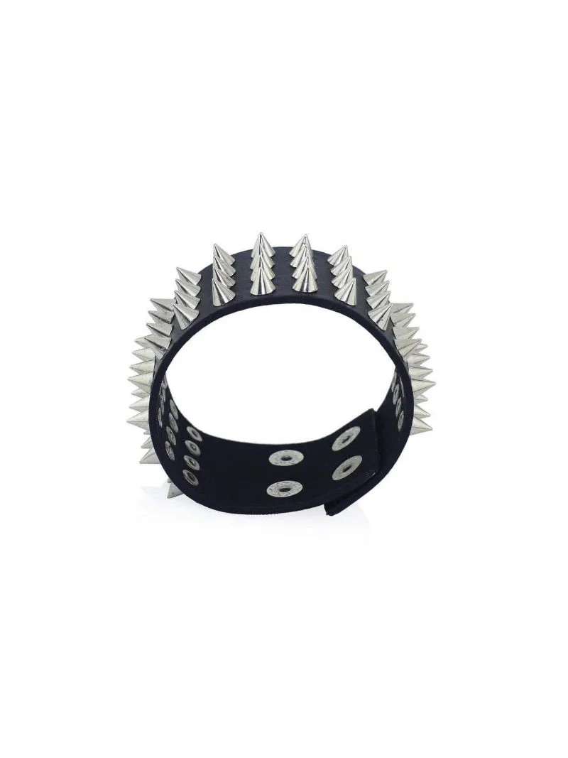 GOTH RIVET BRACELET