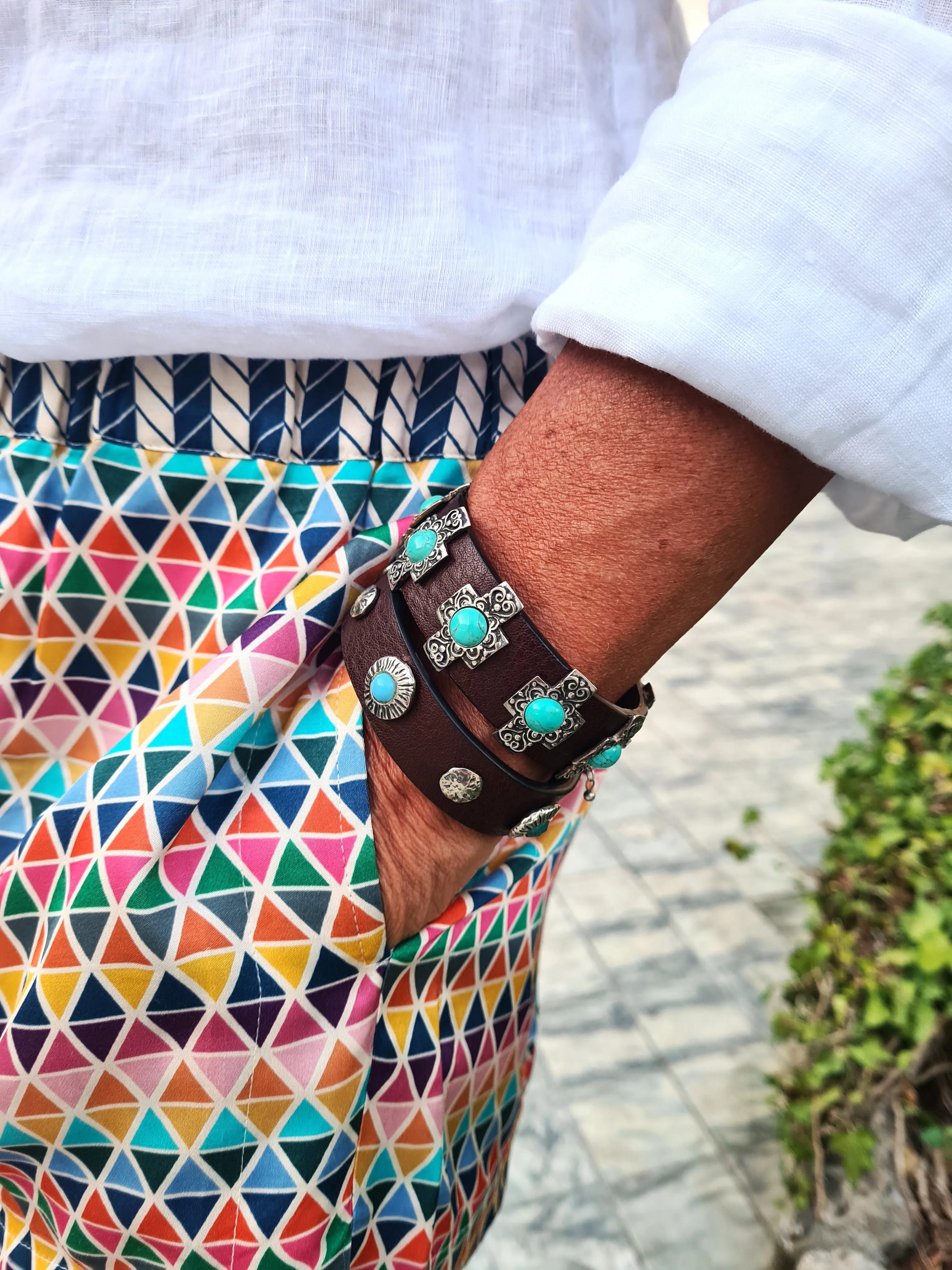 LEATHER BRACELET SILVER AND NATURAL STONES