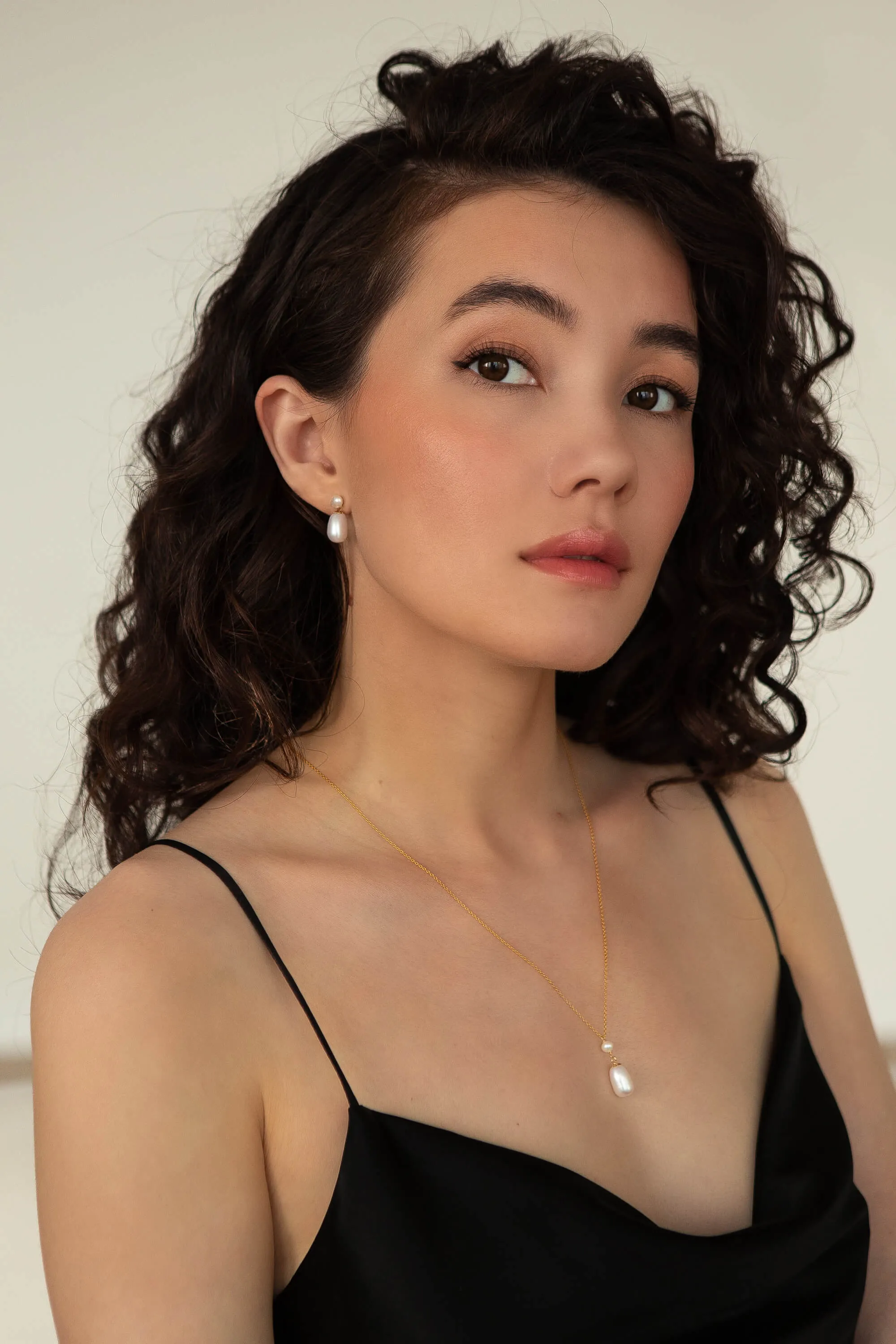 Mia Earrings