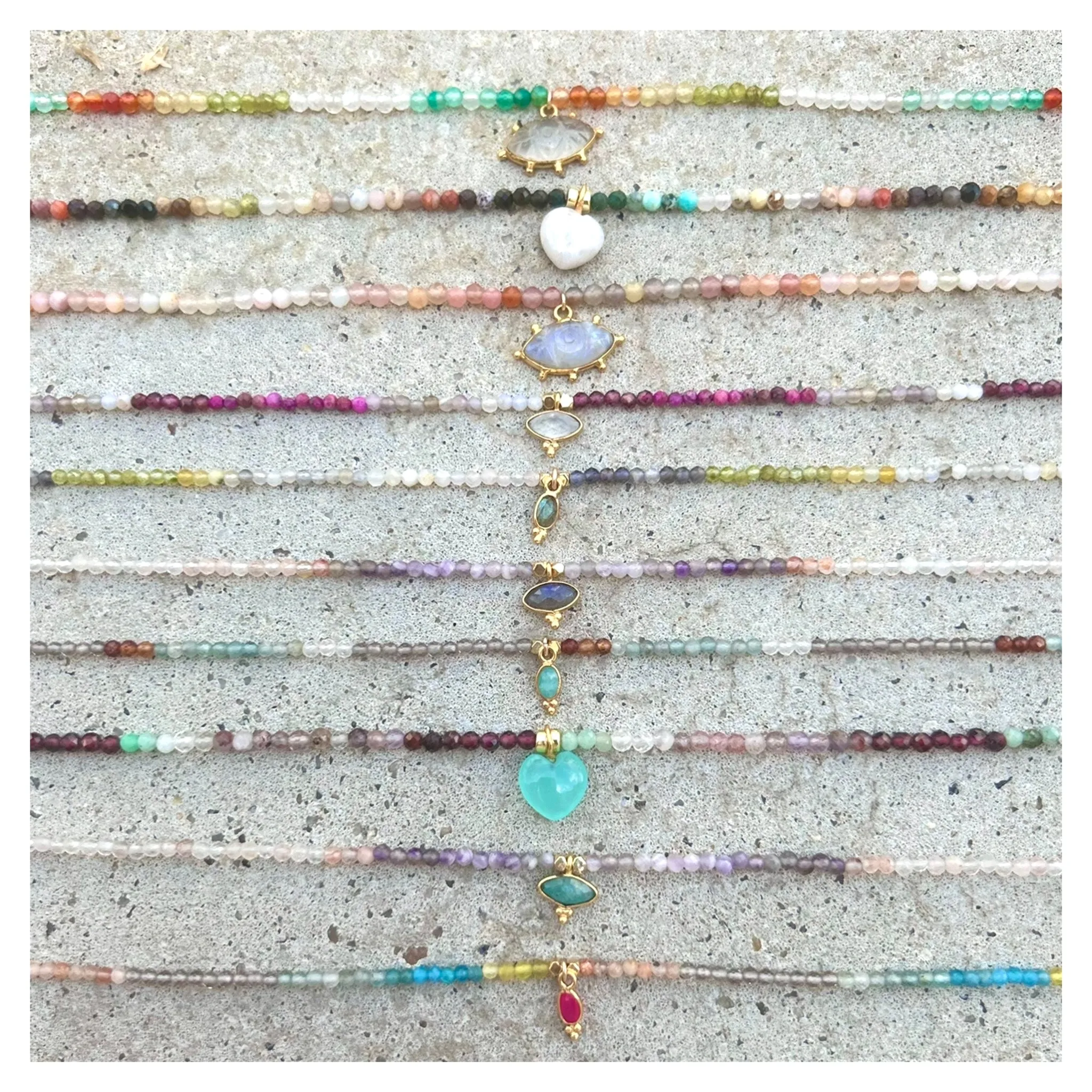 Oval Bindi Labradorite Drop Mix9 Necklace