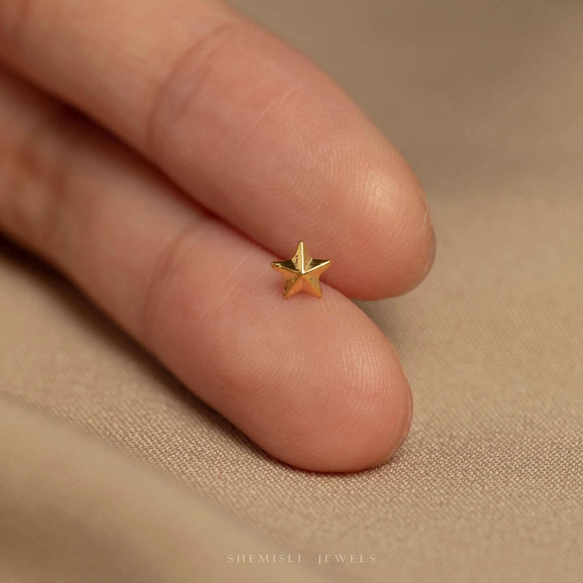 Tiny 5 Point Star Threadless Flat Back Earrings, 20,18,16ga, 5-10mm Unisex, Surgical Steel SHEMISLI SS1075