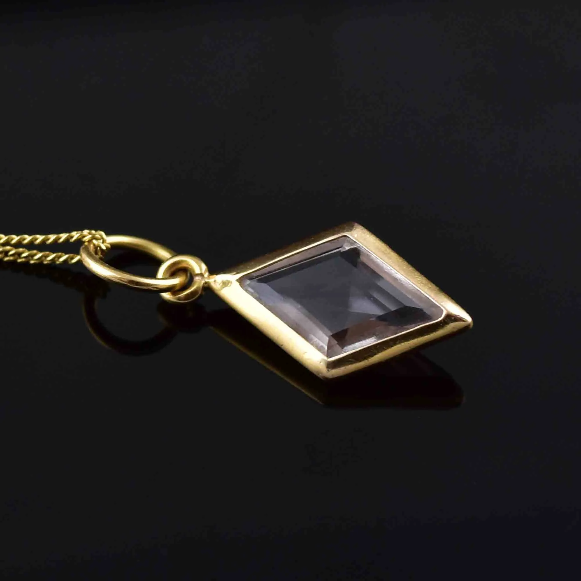 Vintage 18K Gold Faceted Rock Crystal Pendant Necklace
