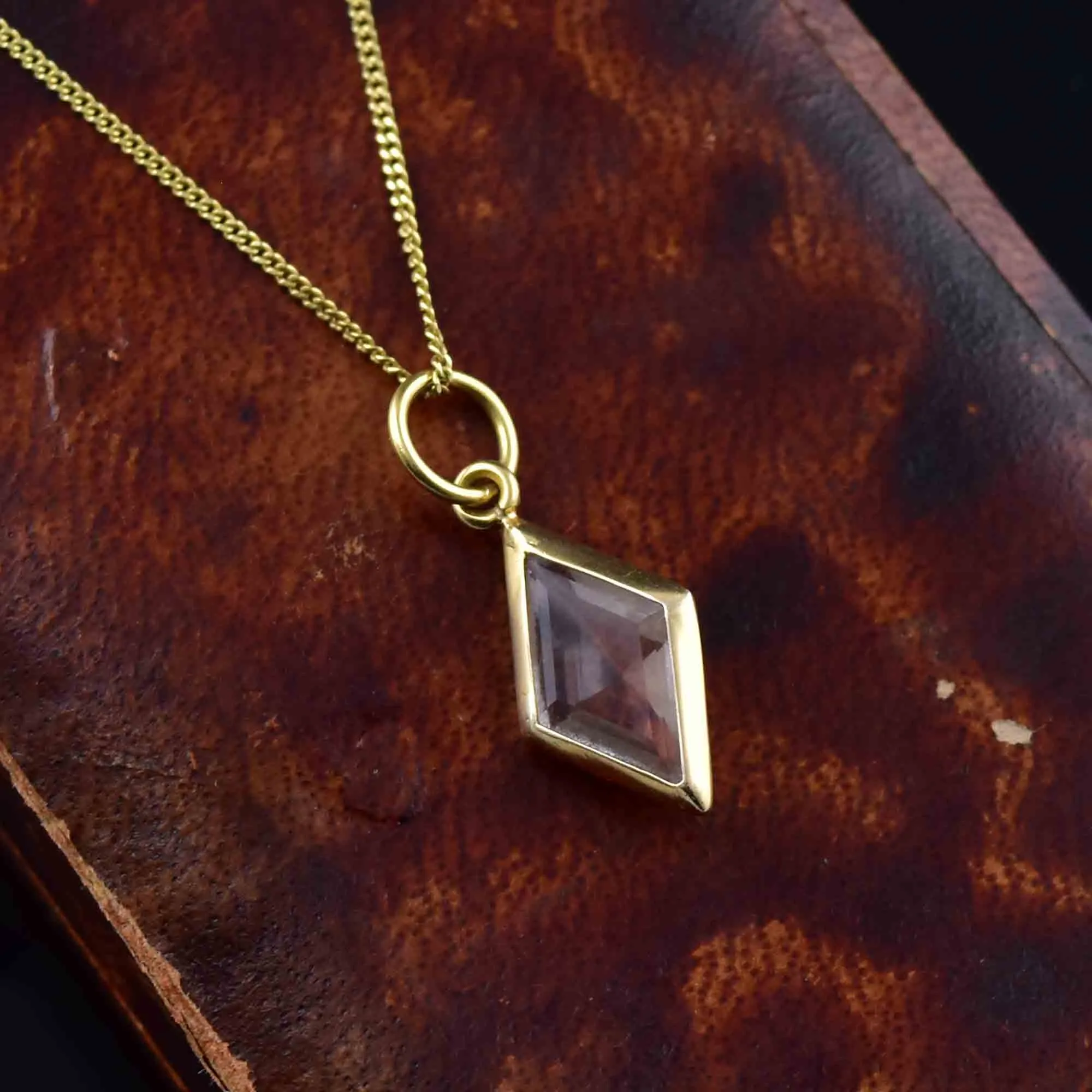 Vintage 18K Gold Faceted Rock Crystal Pendant Necklace