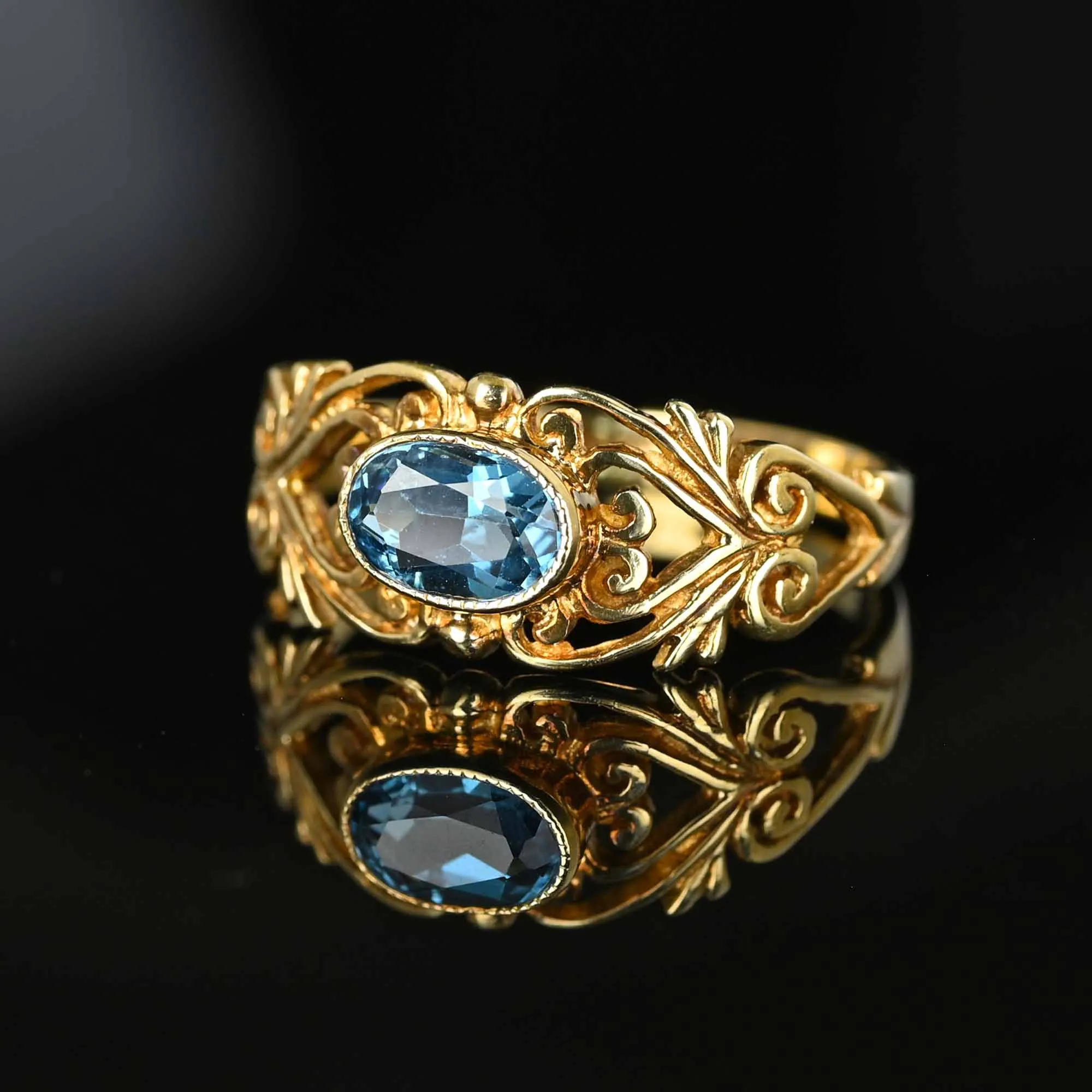 Vintage Wide Gold Filigree Blue Topaz Ring Band
