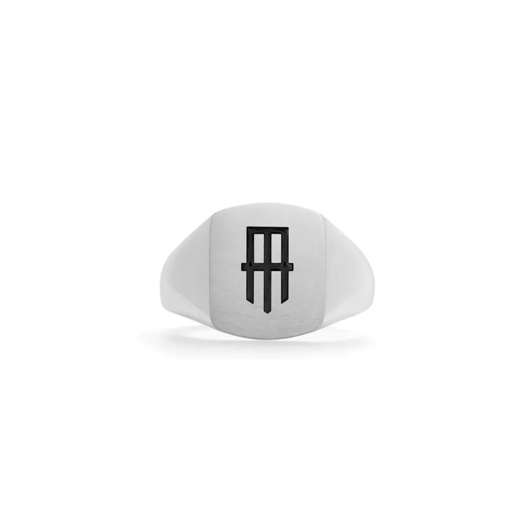 WINGTIP RECTANGLE SIGNET RING